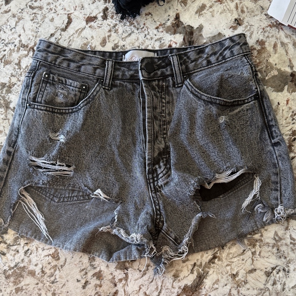 Distressed High-Waist Gray Denim Shorts